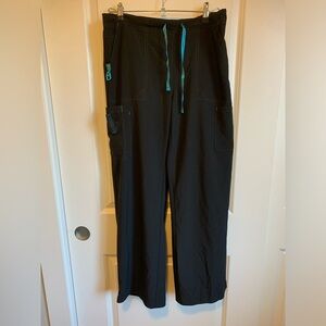 Carhartt Force Women's Black Cross-Flex Utility Boot Cut Cargo Pant Regular M